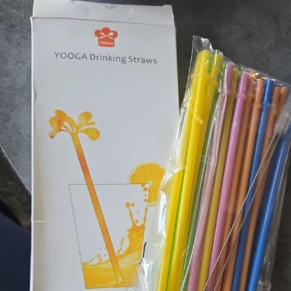Yooga Other - Colorful Drinking Straws Set